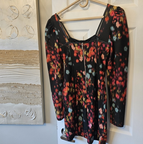 NWT Guess Bustier Dress❤️ - Picture 3 of 6